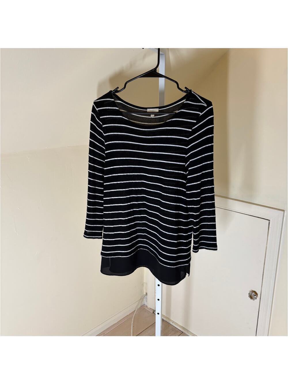 Talbots EUC Women's Lightweight Black White Striped Pullover Sweater S Petite